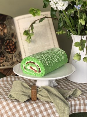 Фисташковый рулет